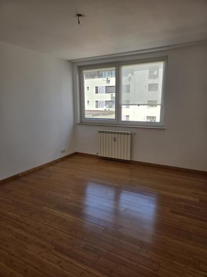 Apartament cu 3 camere decomandat, mobilat în Dorobanți