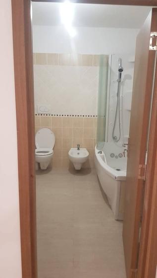 Inchiriez apartament Decomandat, Mansarda,Lift. - 4