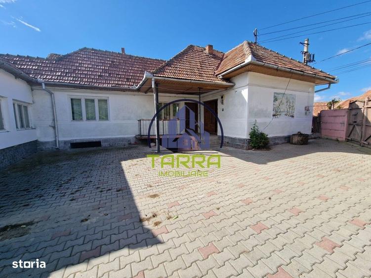 Casă cu 4 camere în Șard