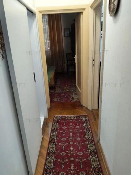 Apartament cu 3 camere decomandat în Primăverii