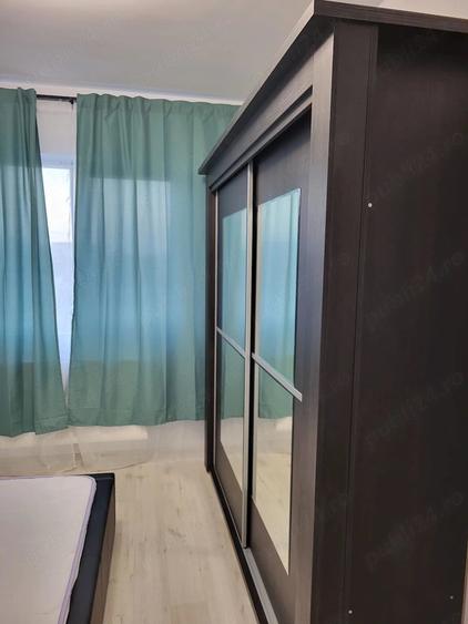 Apartament cu 2 camere decomandat în 1 Decembrie