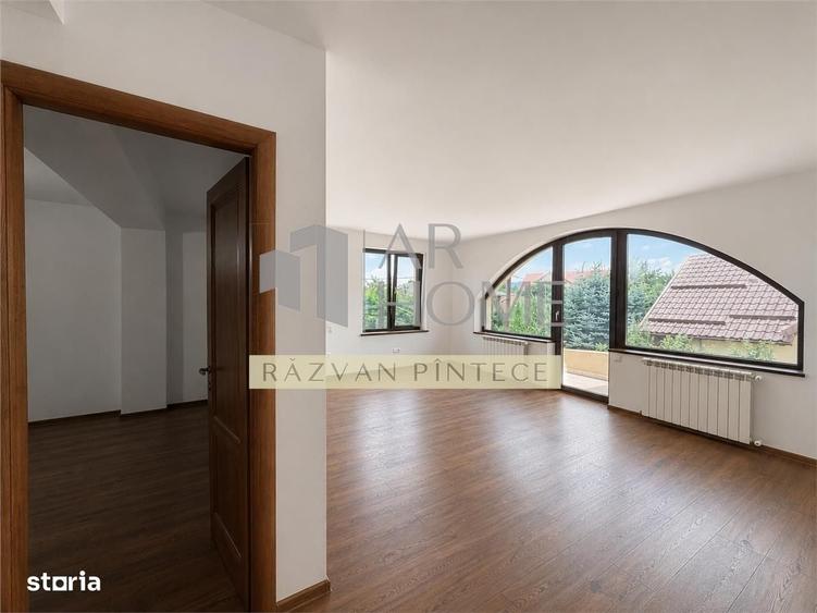 Casă cu 4 camere în Cornu