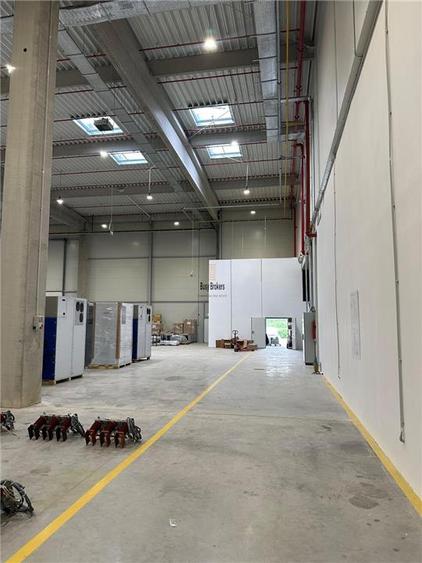 Spațiu industrial, de 3,900 mp, în Luna de Sus