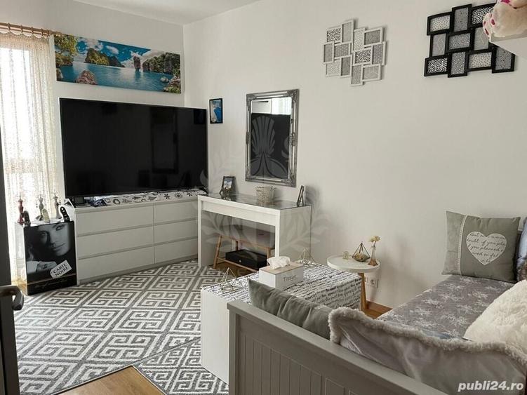 Apartament cu 2 camere decomandat, mobilat în Central