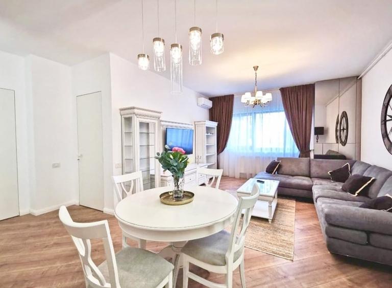 Apartament cu 2 camere decomandat, mobilat în Pipera