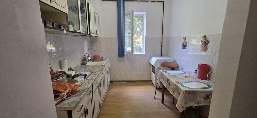 Apartament cu 2 camere semidecomandat în Micro 9