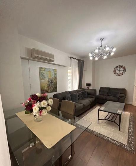 Apartament cu 2 camere decomandat în Copou — fotografia 1