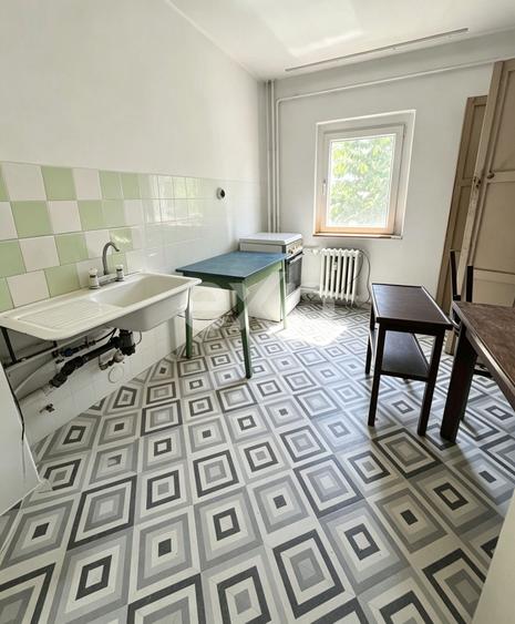 Apartament cu 2 camere semidecomandat în Prundu