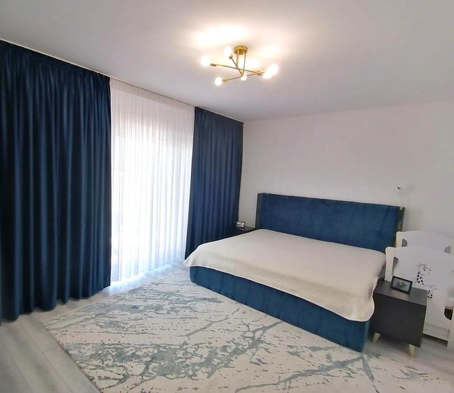 Casă cu 3 camere cu Canalizare în Dobroești