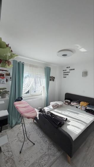 Apartament cu 3 camere decomandat în Paltin