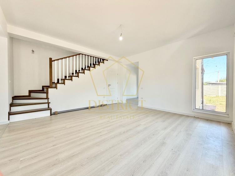 Duplex cu 5 camere cu Canalizare în Ghiroda