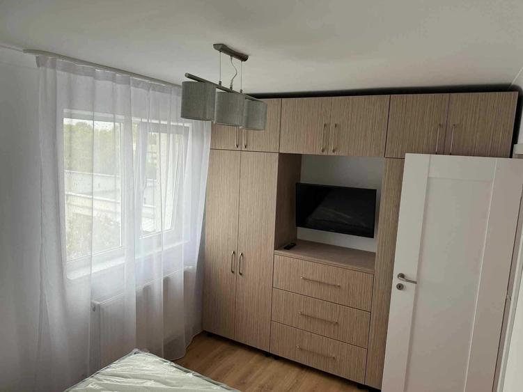 Apartament cu 2 camere semidecomandat în Tătărași
