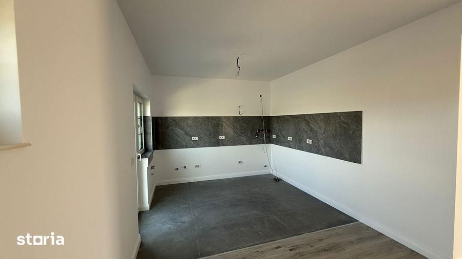 Casă cu 4 camere cu Teren 300 Mp în Hemeiuș