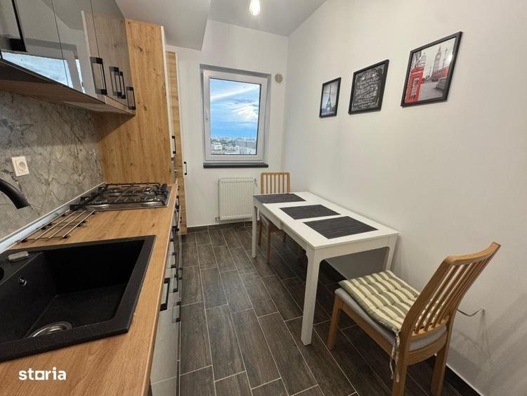 Apartament cu 2 camere decomandat în Uverturii