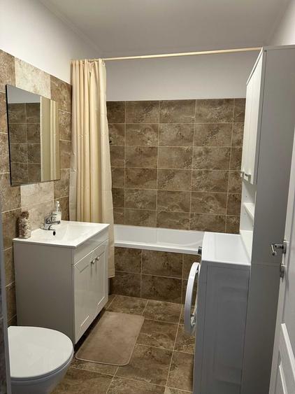 Apartament cu 2 camere semidecomandat în Florești