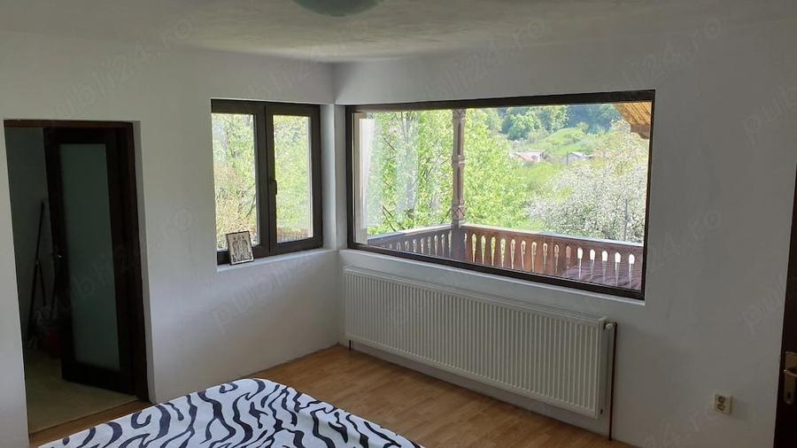 Casă cu 2 camere cu Teren 1008 Mp în Bujoreni