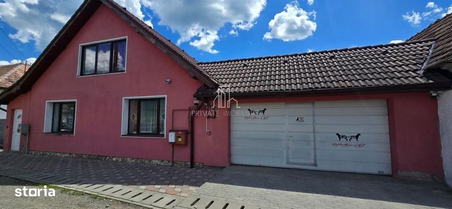 Casă cu 4 camere cu Teren 800 Mp în Saschiz