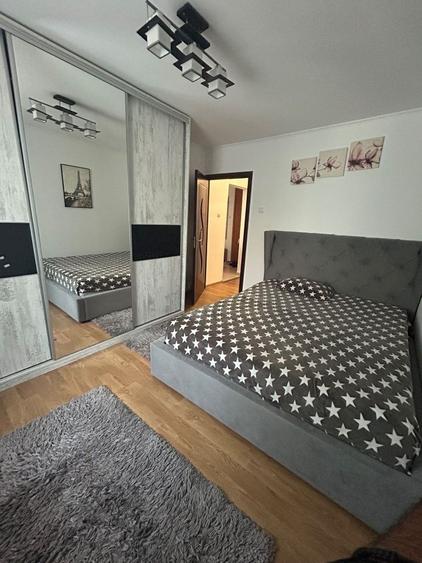Apartament cu 3 camere decomandat în Rahova