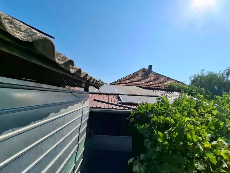 Casă individuală cu 5 camere cu Canalizare în Cerneți
