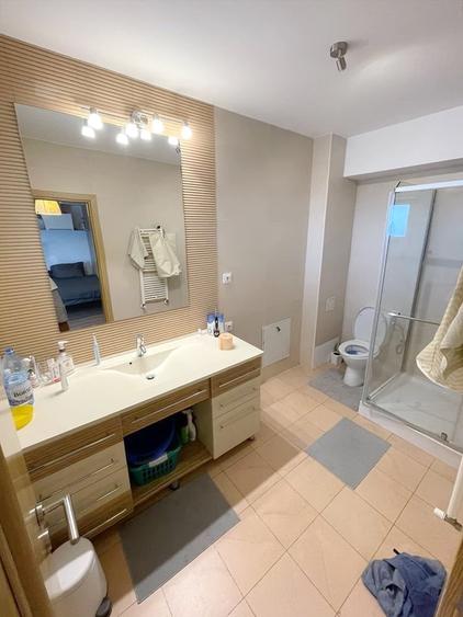 Casă individuală cu 5 camere cu Canalizare în Pipera