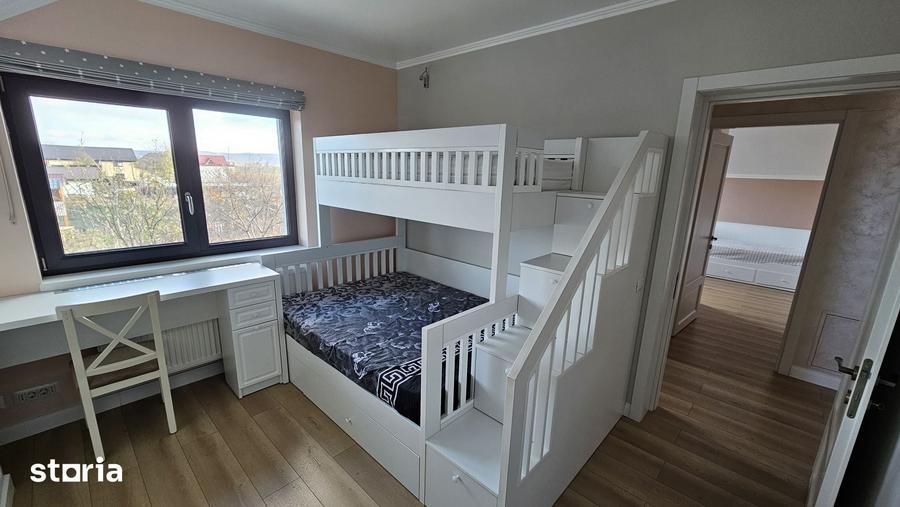 Casă cu 3 camere cu Teren 500 Mp în Letea