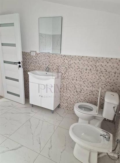 Casă individuală cu 4 camere cu Canalizare în Sânmihaiu Român
