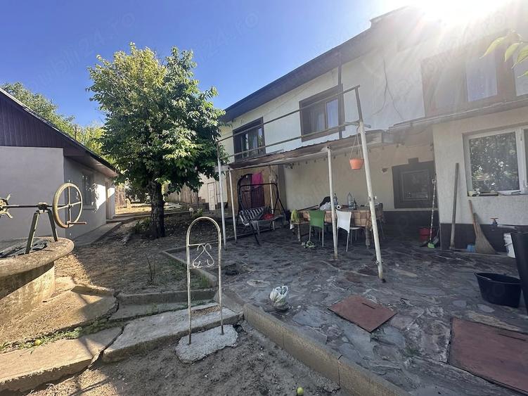 Casă cu 3 camere cu Teren 380 Mp în Central