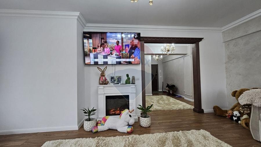 Apartament cu 3 camere decomandat, mobilat în Burdujeni