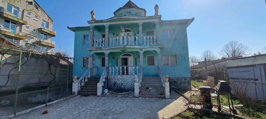 Eforie Sud vila 11 camere garaj subteran langa parc - 9
