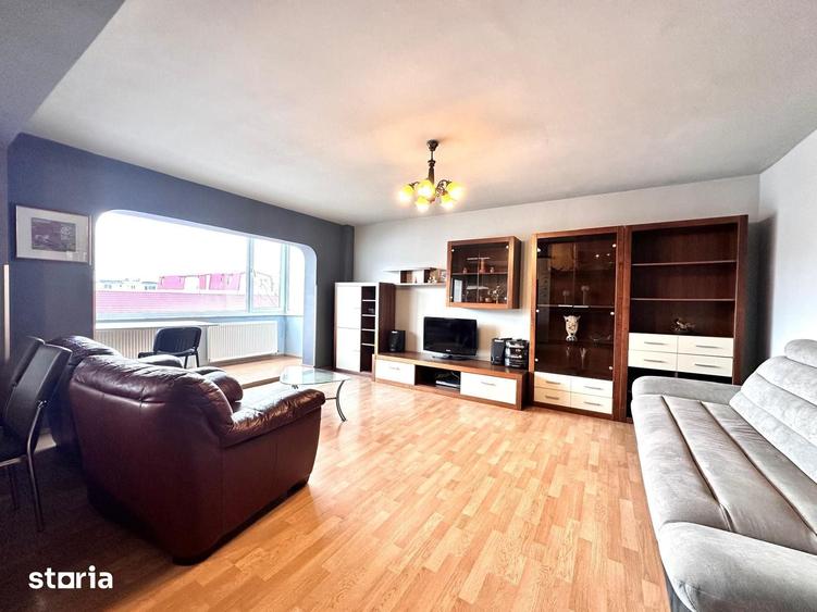 Apartament cu 4 camere decomandat în Central