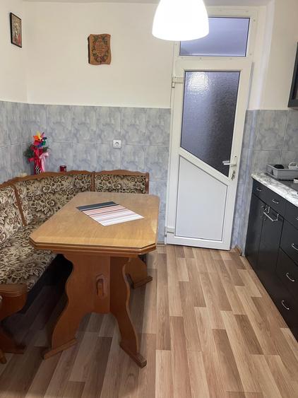 Poarta 6 , 2 camere decomandat , mobilat , utilat - 6