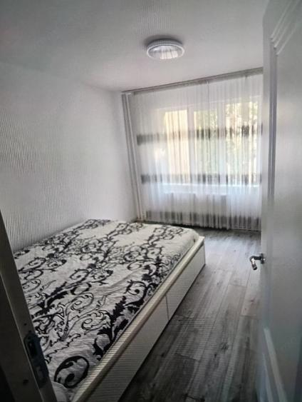 Apartament cu 3 camere decomandat în Pantelimon