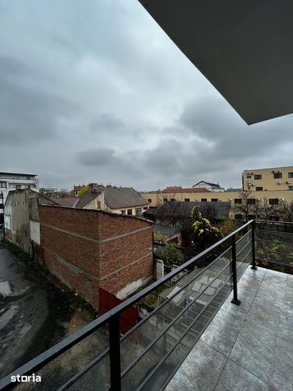 Apartament cu 2 camere în Intim