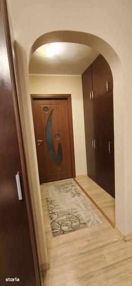 Apartament cu 2 camere semidecomandat în Cornișa