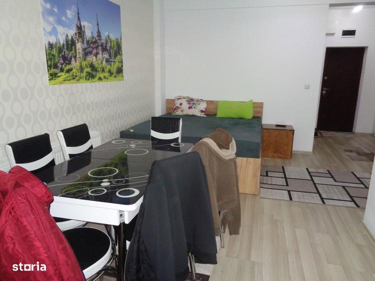 Garsonieră decomandată în UTA