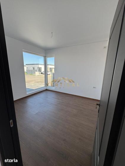 Casă cu 4 camere cu Teren 440 Mp în Vidra
