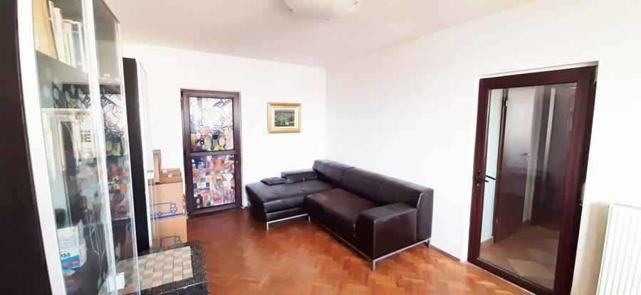 Apartament cu 3 camere circular, mobilat în Giurgiului