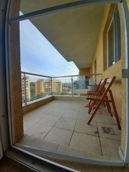 Apartament cu 2 camere decomandat în Tătărași