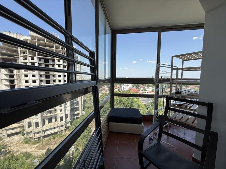 Apartament cu 3 camere semidecomandat, mobilat în Doamna Ghica