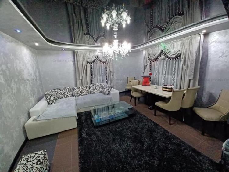Casă cu 4 camere cu Canalizare în Chercea
