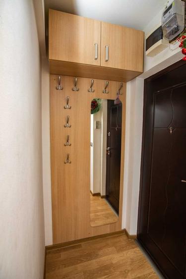 Apartament cu 2 camere semidecomandat în Exterior Vest
