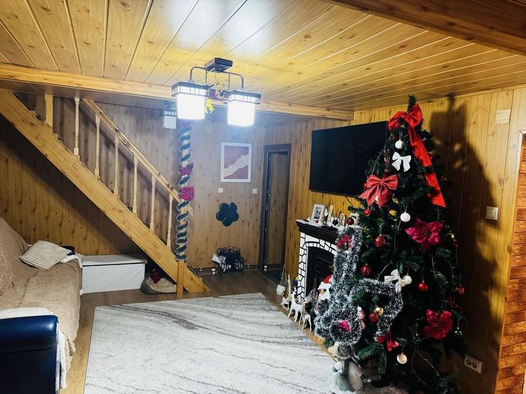 Casă cu 3 camere în Bobicești