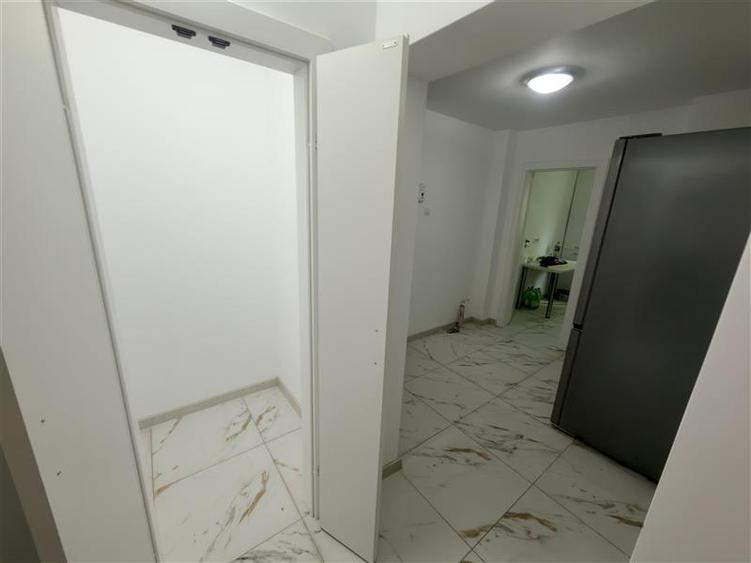 Apartament cu 3 camere decomandat, mobilat în Tătărași