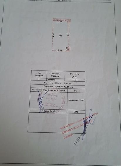 Apartament cu 3 camere semidecomandat, mobilat în Nord