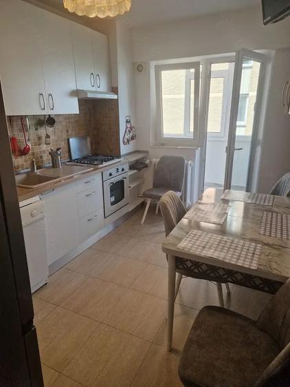 Apartament Mihalache // Piata 1 Mai - 1