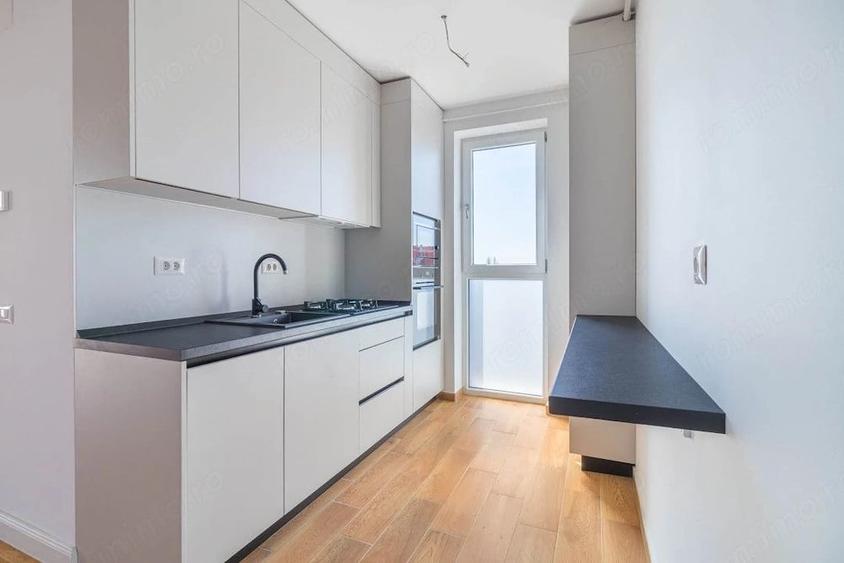 Apartament cu 4 camere decomandat în Sisești