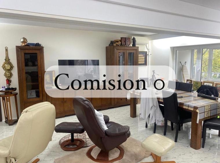 Apartament cu 4 camere decomandat, mobilat în Unirii