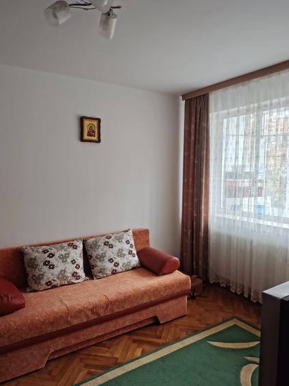 Apartament cu 2 camere semidecomandat în Exterior Vest