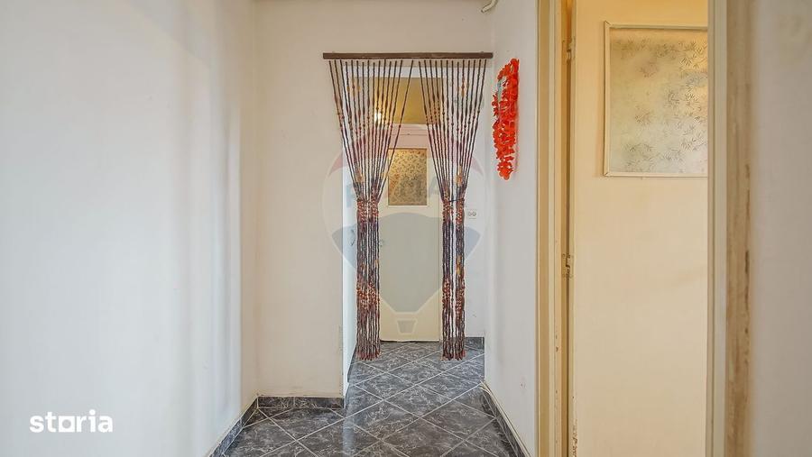 Apartament cu 3 camere decomandat, mobilat în Astra