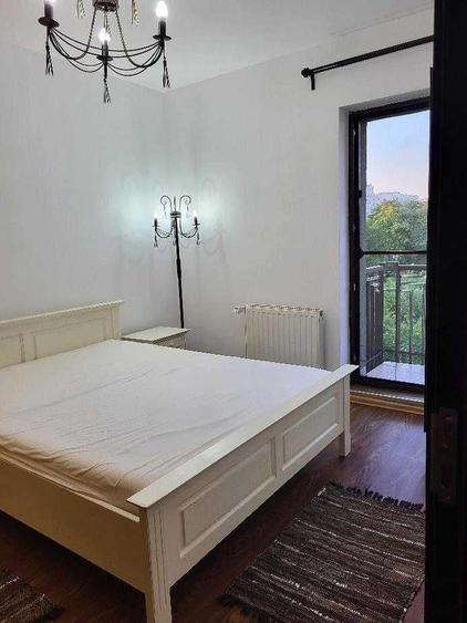 Apartament cu 2 camere decomandat în Runcu